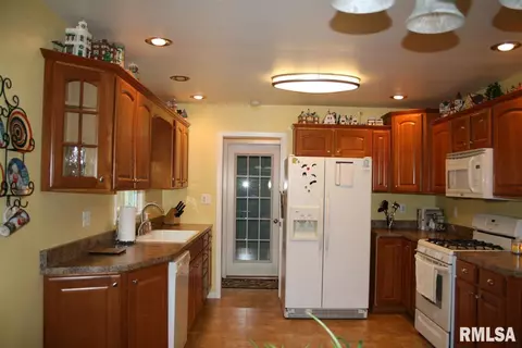 101 E Rio Dr, Washington, IL 61571 photo 17