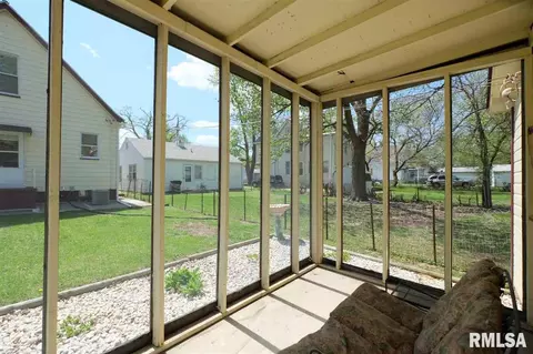 403 E Corrington Ave, Peoria, IL 61603 photo 28