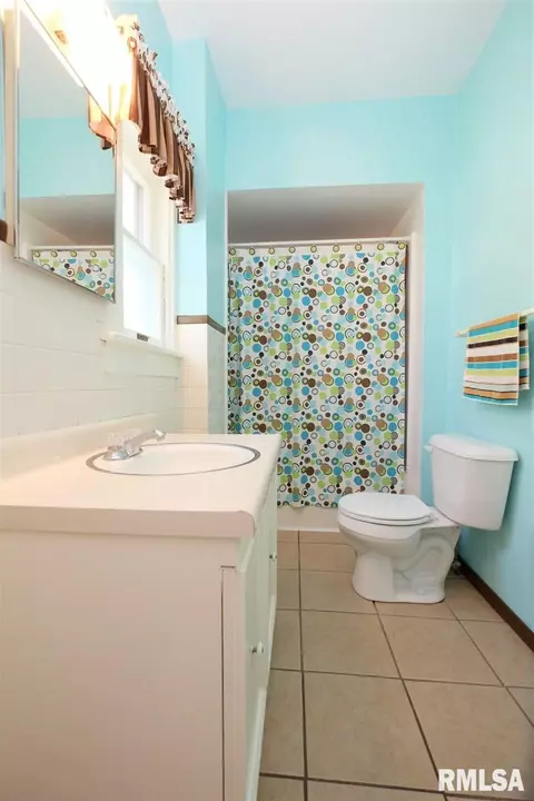 403 E Corrington Ave, Peoria, IL 61603 photo 13