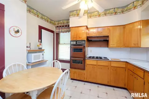 403 E Corrington Ave, Peoria, IL 61603 photo 7