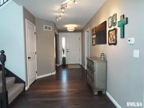 1260 E Monroe, Morton, IL 61550 photo 3