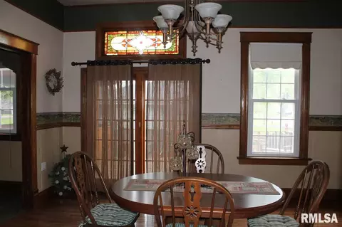205 E 8th St, Glasford, IL 61533 photo 9
