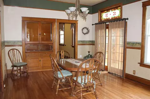 205 E 8th St, Glasford, IL 61533 photo 7
