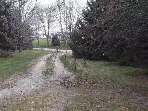 340 Grebner, Metamora, IL 61548 photo 10