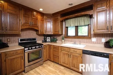415 Bayside, Germantown Hills, IL 61548 photo 16