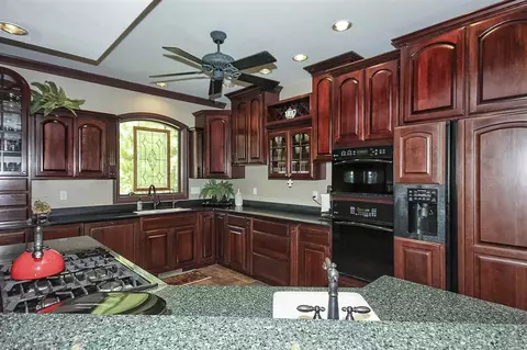 12909 N Georgetowne Rd, Dunlap, IL 61525 photo 8