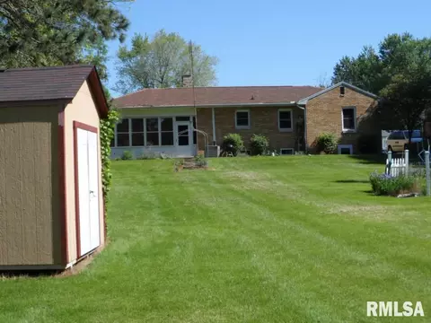 616 Spring St, Washington, IL 61571 photo 5