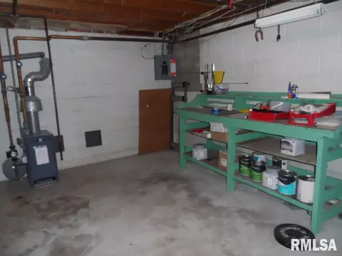 616 Spring St, Washington, IL 61571 photo 25