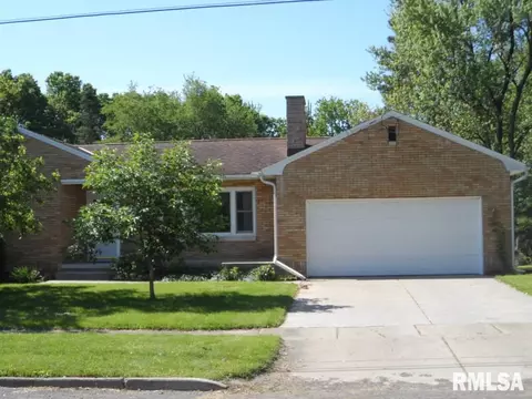 616 Spring St, Washington, IL 61571 photo 3