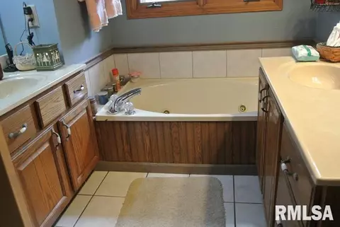 4630 S Tewkesbury Ct, Mapleton, IL 61547 photo 18