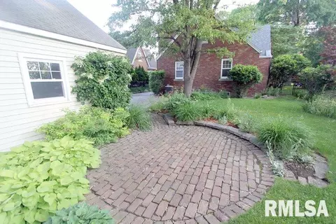 204 Embert Pl, Peoria, IL 61603 photo 32