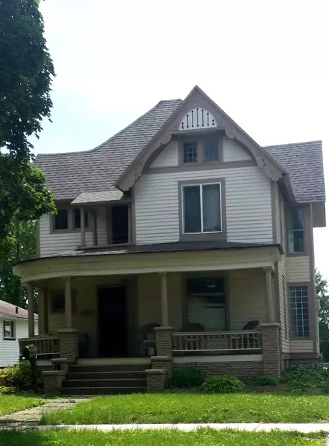 466 S Main, Canton, IL 61520 photo 1
