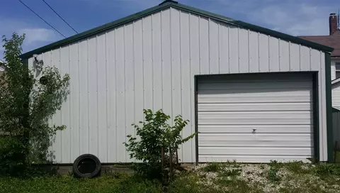 466 S Main, Canton, IL 61520 photo 2