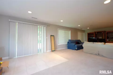 2107 W Leyna Dr, Dunlap, IL 61525 photo 31