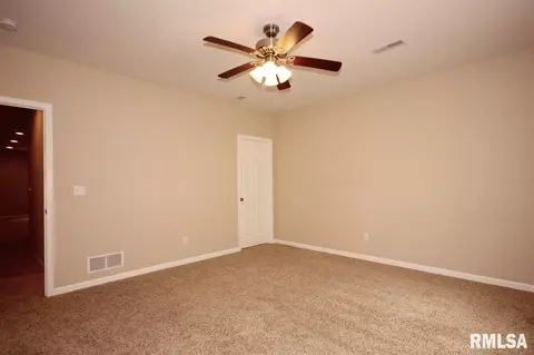 908 Crestview, Metamora, IL 61548 photo 19
