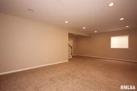 908 Crestview, Metamora, IL 61548 photo 24