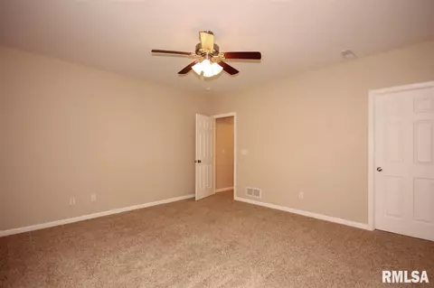 908 Crestview, Metamora, IL 61548 photo 20