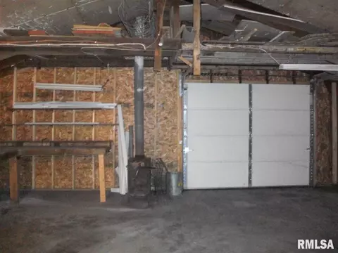 634 S 3rd, Canton, IL 61520 photo 30