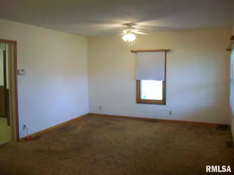 634 S 3rd, Canton, IL 61520 photo 3