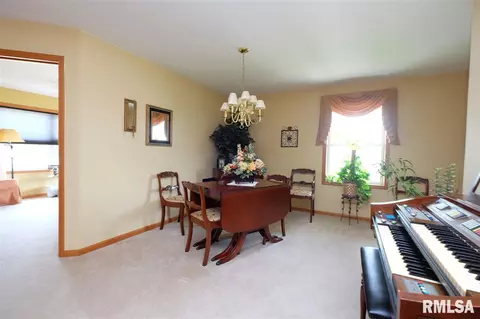 115 9th St, Lacon, IL 61540 photo 2