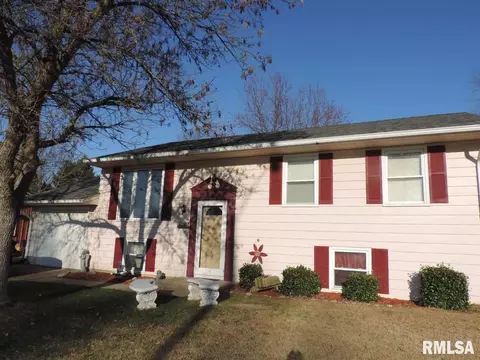 1718 Heisel Ave, Pekin, IL 61554 photo 1