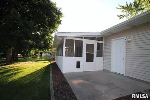 1048 Emerson St, Morton, IL 61550 photo 22