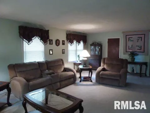 601 E Harrison St, Morton, IL 61550 photo 7