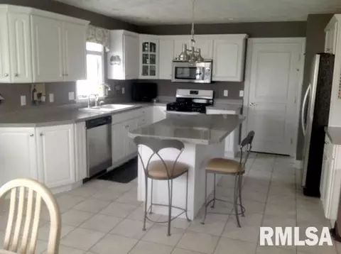 7703 Brandon Ct, Mapleton, IL 61547 photo 4