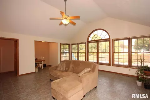 309 Arbor Vitae, Germantown Hills, IL 61548 photo 19