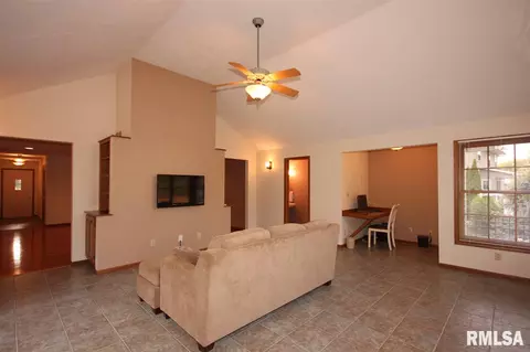 309 Arbor Vitae, Germantown Hills, IL 61548 photo 18