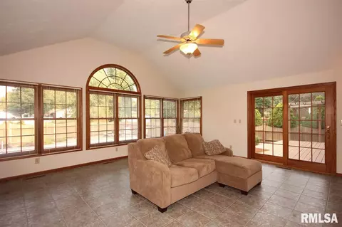 309 Arbor Vitae, Germantown Hills, IL 61548 photo 17