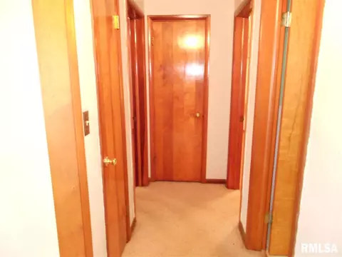 725 N Main St, Eureka, IL 61530 photo 20