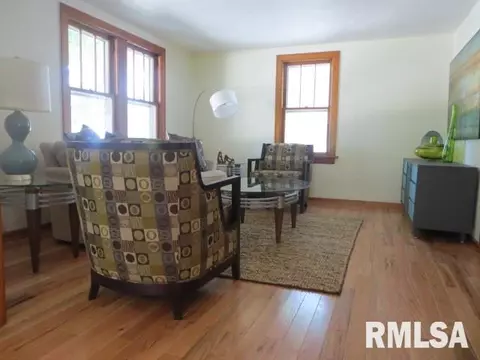 110 E Monroe, Morton, IL 61550 photo 3