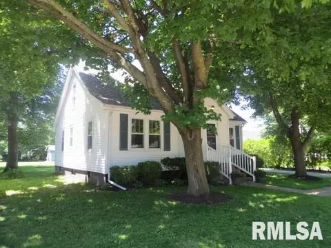 110 E Monroe, Morton, IL 61550 photo 2
