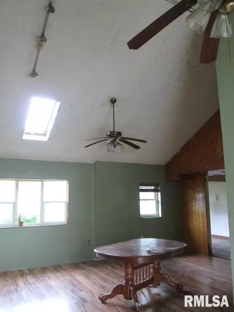 216 Meadow Lawn St, Manito, IL 61546 photo 10