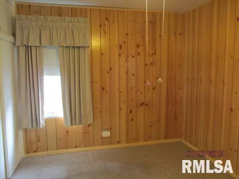 209 Gloria, Eureka, IL 61530 photo 6