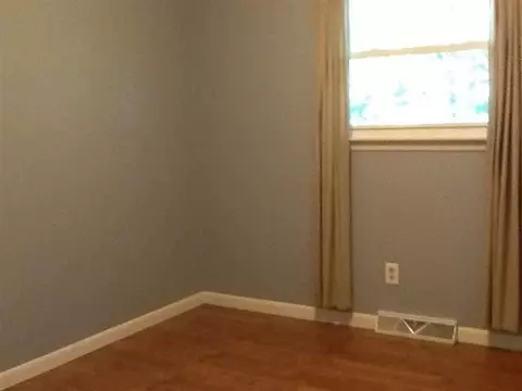 317 Jana Rd, Macomb, IL 61455 photo 9