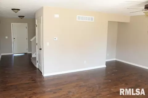 11216 N Greenview Ln, Dunlap, IL 61525 photo 9