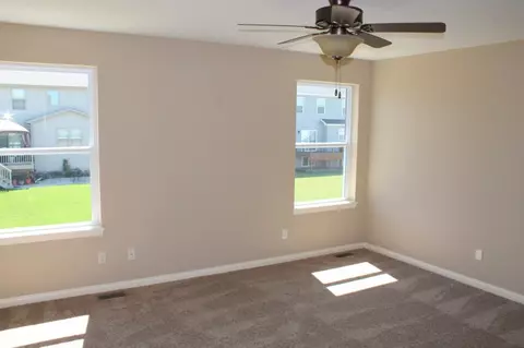 11216 N Greenview Ln, Dunlap, IL 61525 photo 24