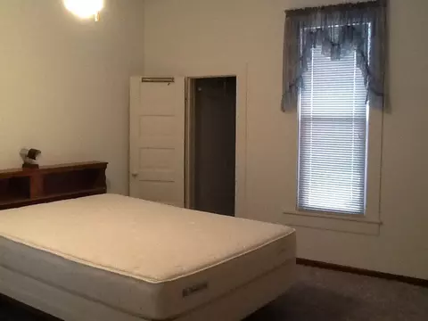 928 E Jefferson, Macomb, IL 61455 photo 9