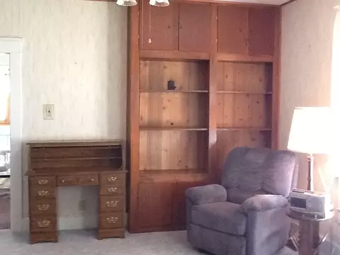 928 E Jefferson, Macomb, IL 61455 photo 3