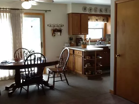 815 Jamie Ln, Macomb, IL 61455 photo 5