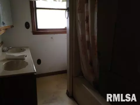 24602 E County Highway 27, Canton, IL 61520 photo 10
