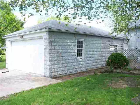 804 E Carroll St, Macomb, IL 61455 photo 3