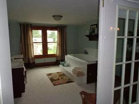 524 E Calhoun St, Macomb, IL 61455 photo 10
