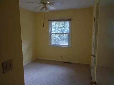 215 E Grant, Macomb, IL 61455 photo 10