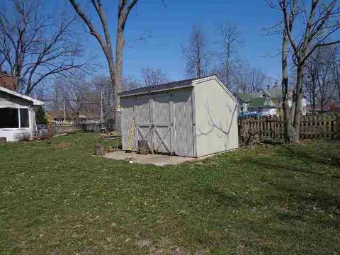 215 E Grant, Macomb, IL 61455 photo 4