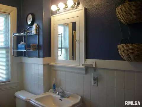306 N 3rd, Canton, IL 61520 photo 7