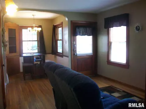306 N 3rd, Canton, IL 61520 photo 3