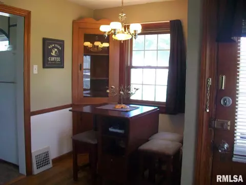 306 N 3rd, Canton, IL 61520 photo 15